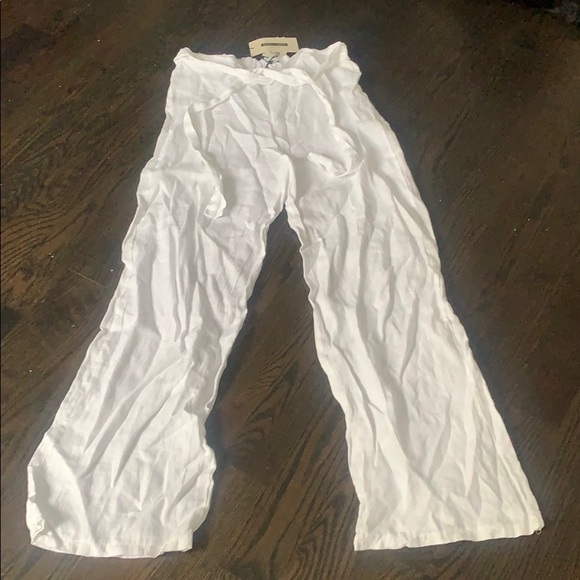 White linen pants. - Picture 2 of 3